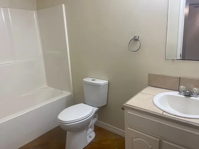 Maple Lane Apartments — Photo 2