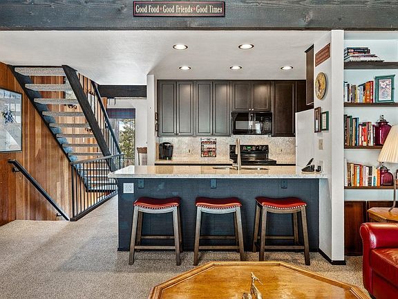 3rd image of 1001 Commonwealth Dr #132