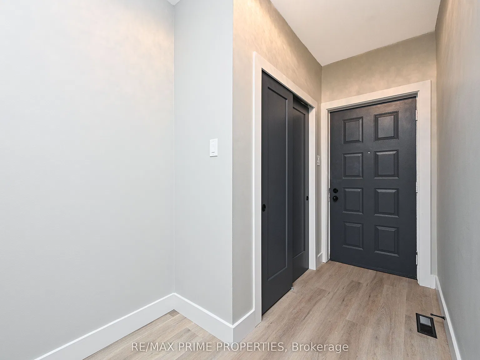 3 bed, $3,350 — Photo 2