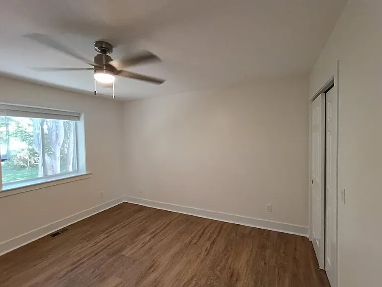 808 Sherman St — Photo 9