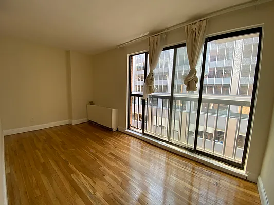 Rented by FirstService Realty (legacy) | media 21