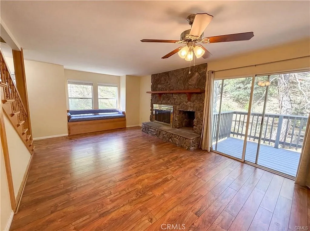 3 bed, 2.5 bath, 1432 sqft, $2,650 — Photo 3