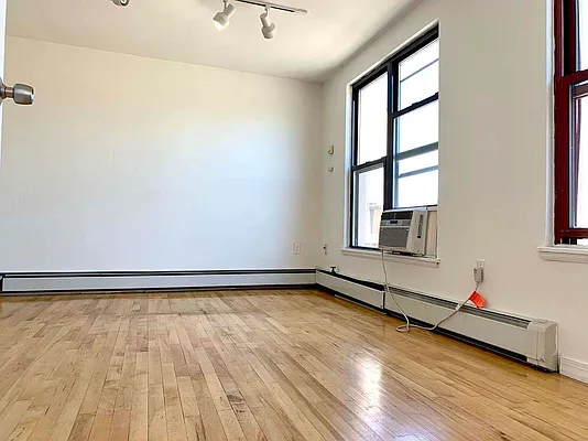 Rented by The Downtown LLC | media 73