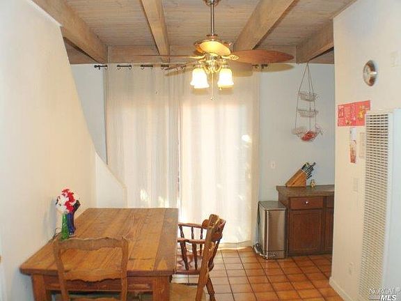 4th image of 79 Kingston Way