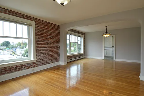 Townhouse Apartments Photo 1