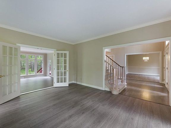 3rd image of 38755 Glenlivet Ct
