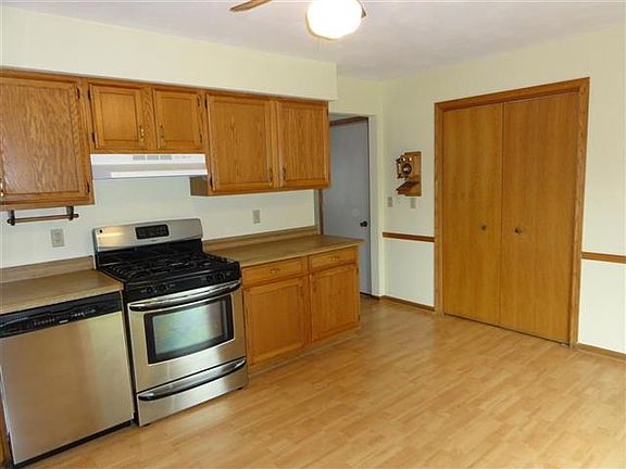 3rd image of 3305 Palmer Dr