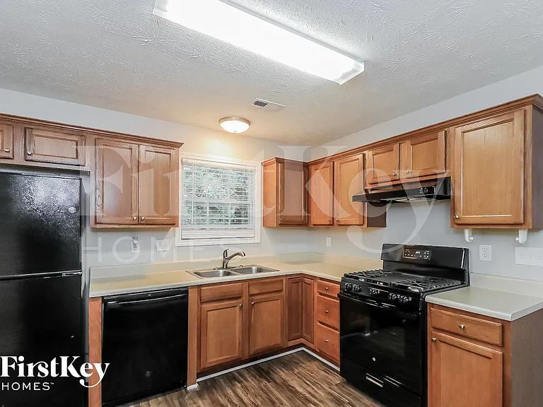4665 Jamerson Forest Pkwy — Photo 9