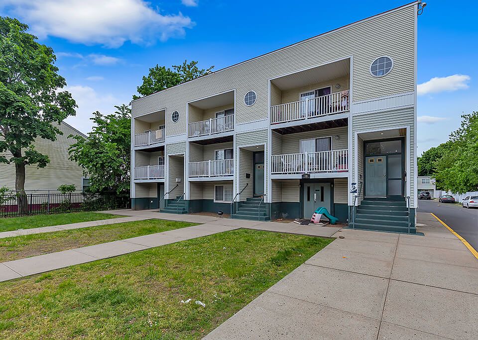 1st image of 76 Sherman Ave #76SHRM15