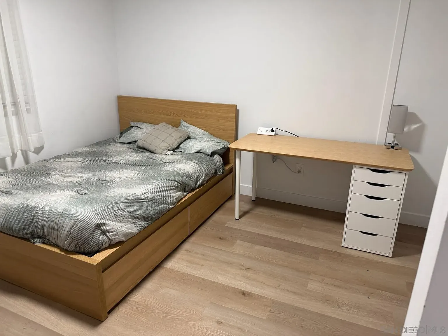 1 bed, 300 sqft, $1,250 — Photo 4