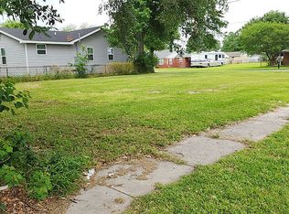 500 W Saint Jean Baptist St, Chalmette, LA 70043