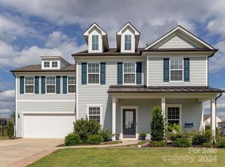 8896 Gladden Hill Ln, Fort Mill, SC 29715