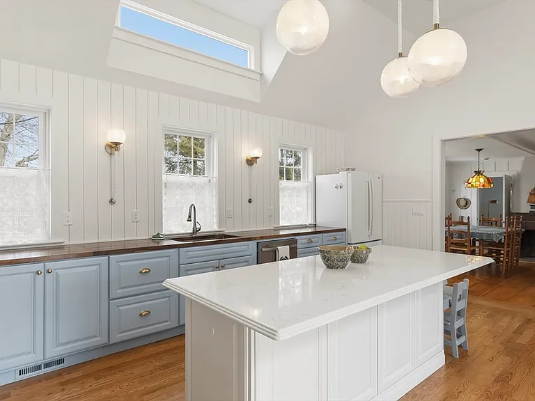 29 Field St — Photo 2