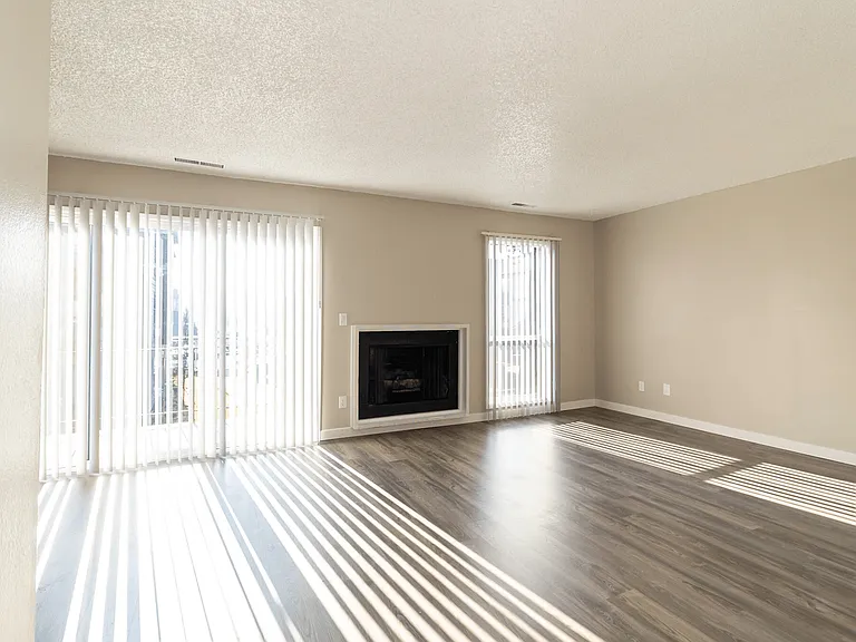 Ironstone Apartments — Photo 2