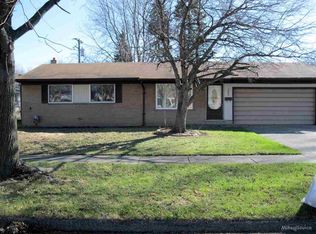 8488 Leslie Dr, Sterling Heights, MI 48314