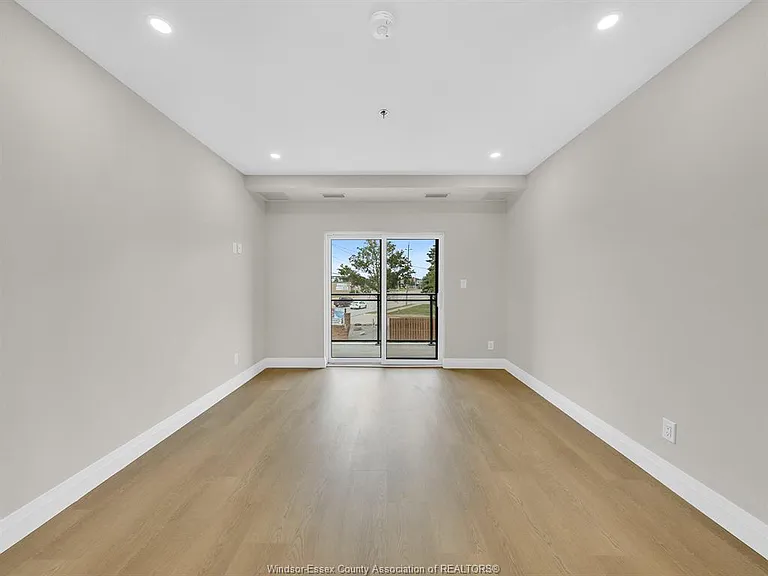 11646 Tecumseh Rd E #507 — Photo 38
