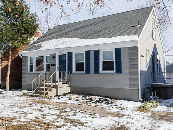 2nd image of 2907 Dartmouth Ave