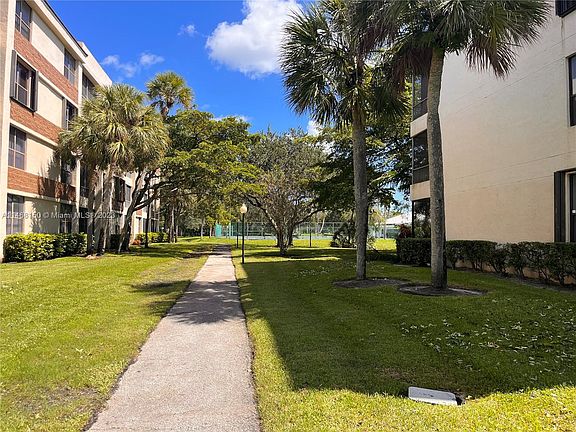 4th image of 100 NW 76th Ave #3022