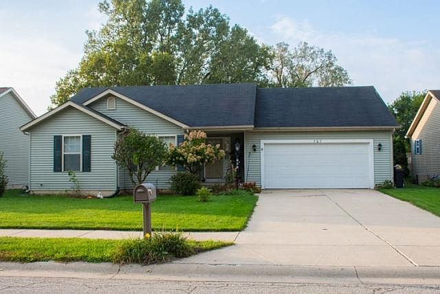 1st image of 707 Prism Valley Dr