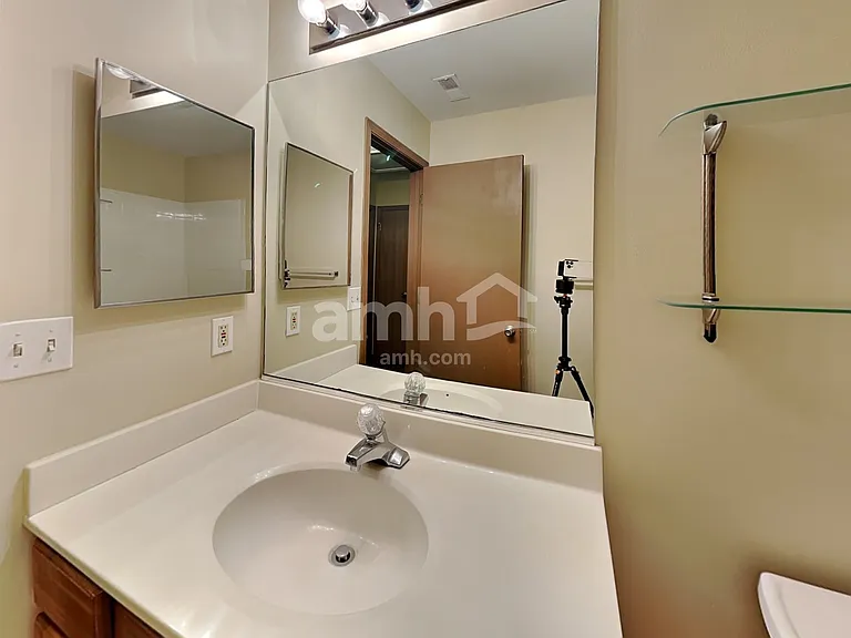 21216 W Chastworth Ln — Photo 16