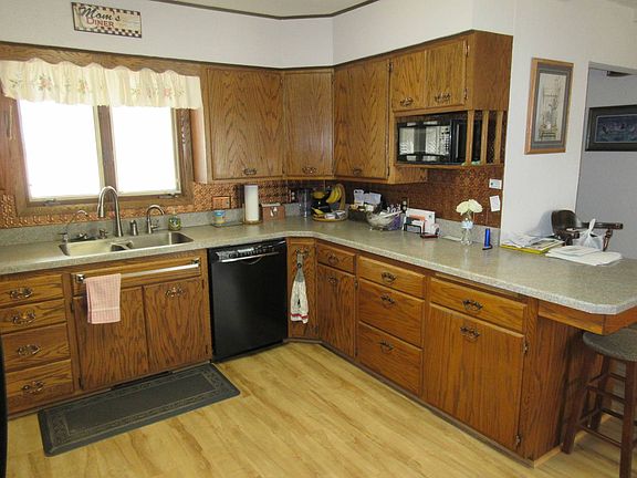 5th image of 119 Thomas Hill Rd