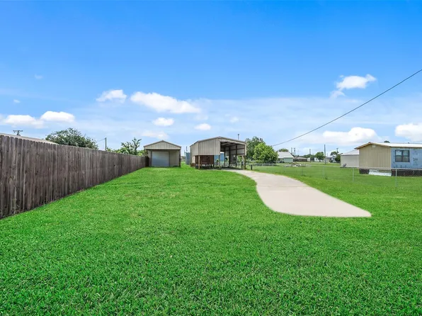 531 Burton St, Matagorda, TX 77457