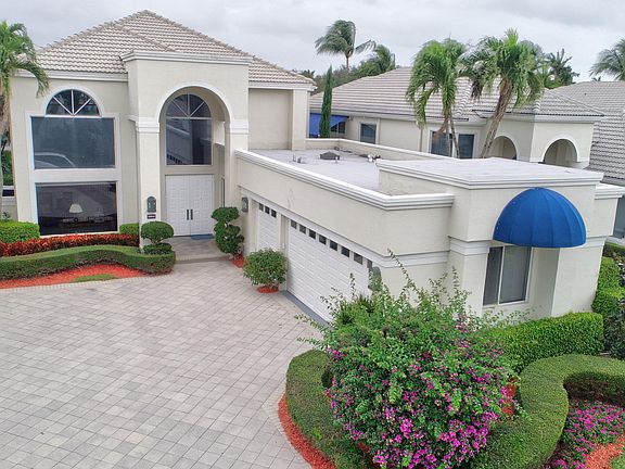 Home For Sale In Broken Sound Country Club