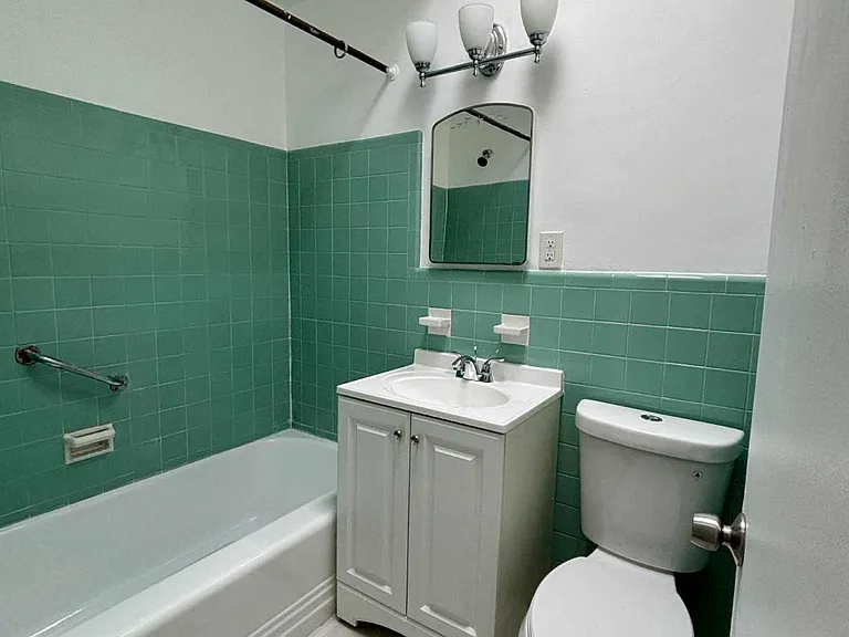 1303 E Johnson St #2 — Photo 4