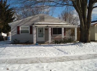 7444 Cardwell St, Westland, MI 48185