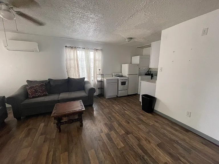 1005 Arizona Ave — Photo 36