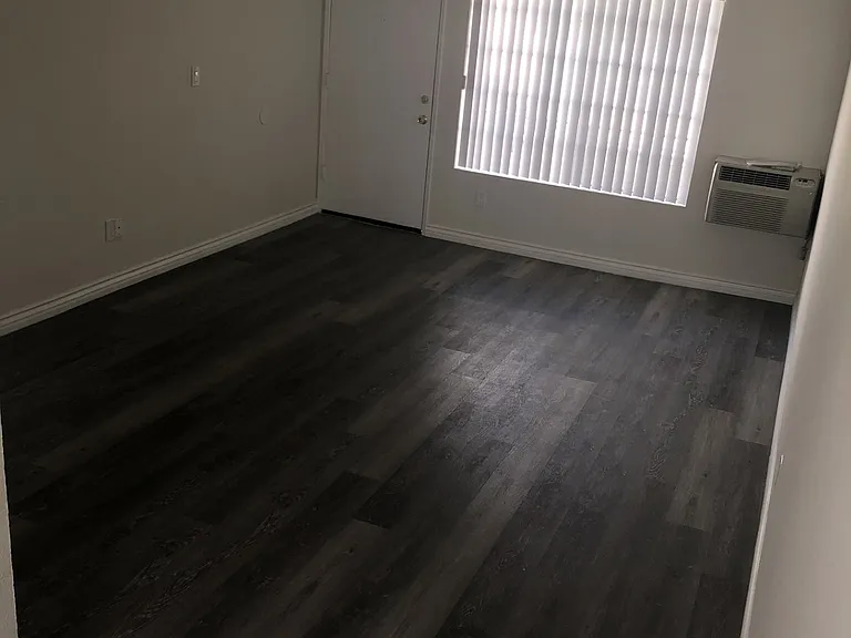 16850 Chatsworth St — Photo 15