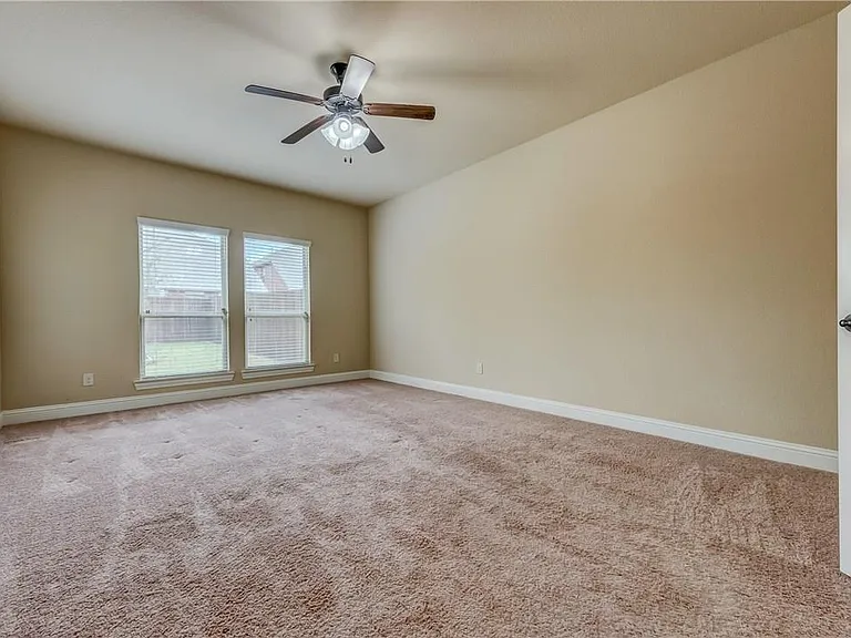 1428 Lauren Creek Ln — Photo 10