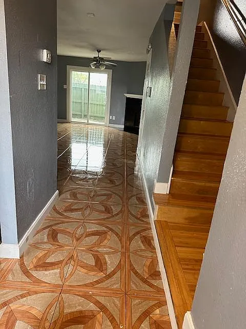 2 bed, 1120 sqft, $1,400 — Photo 3
