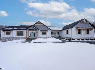 27 Sterling Dr, Wantage Twp., NJ 07461