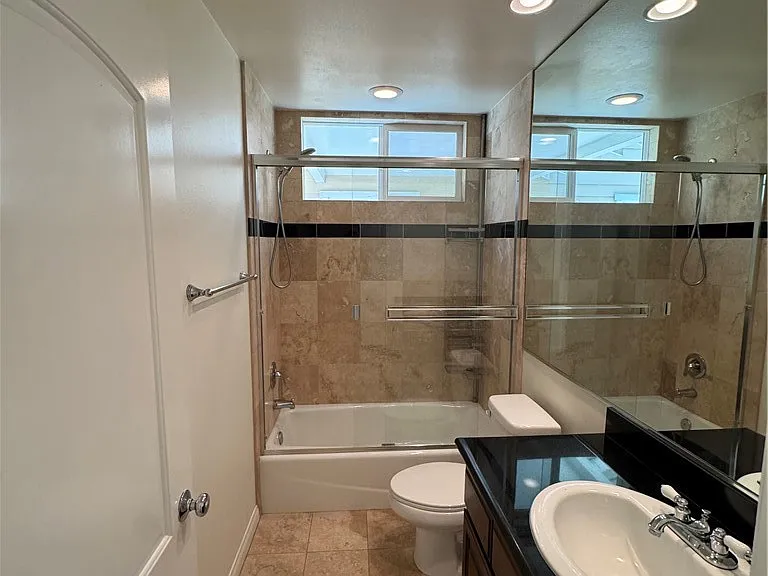 942 Sartori Ave — Photo 6