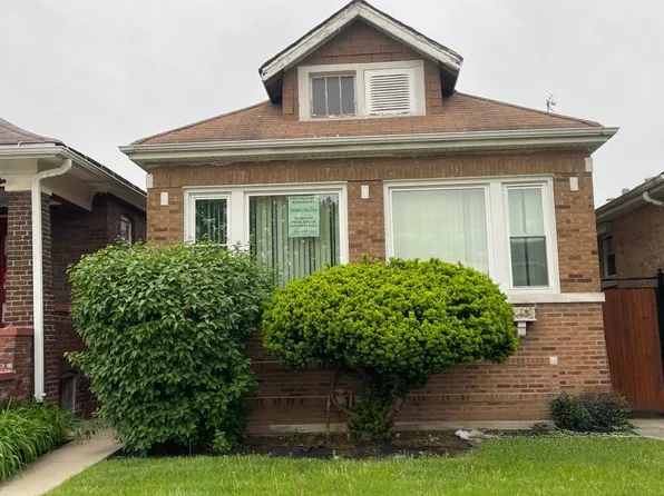 8618 S Loomis Blvd, Chicago, IL 60620