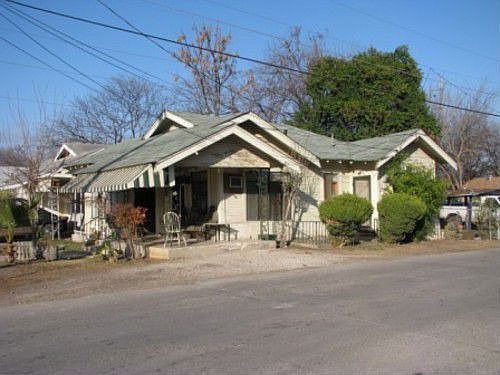 4th image of 1014 N Gevers St