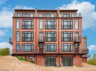 2293 W 19th St #22, Cleveland, OH