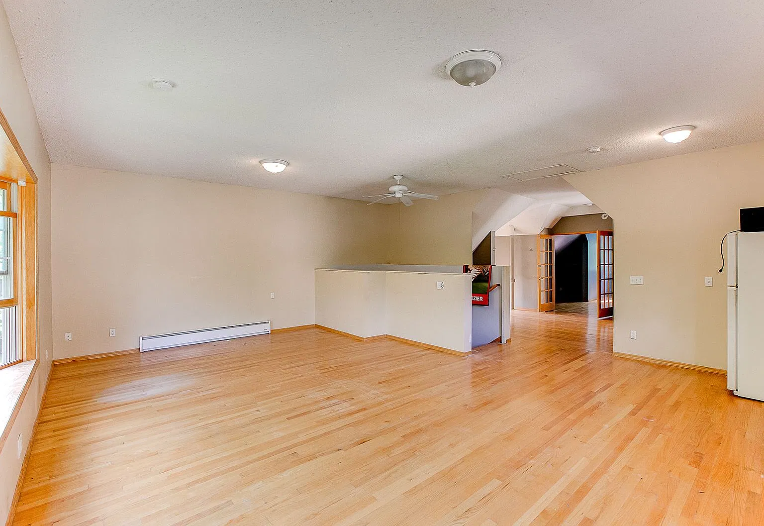 6 bed, $3,100 — Photo 4