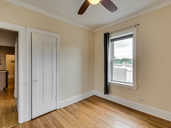 5th image of 2530 W Argyle St #3