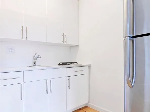 427 Convent Avenue image 14 of 18