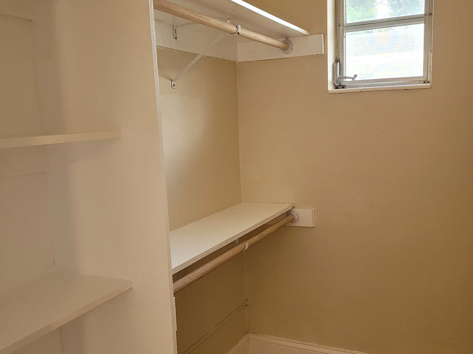 Studio, 400 sqft, $1,249 — Photo 4