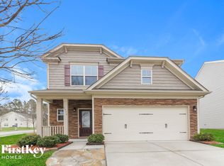 2936 Berry Creek Rd, Charlotte, NC 28214