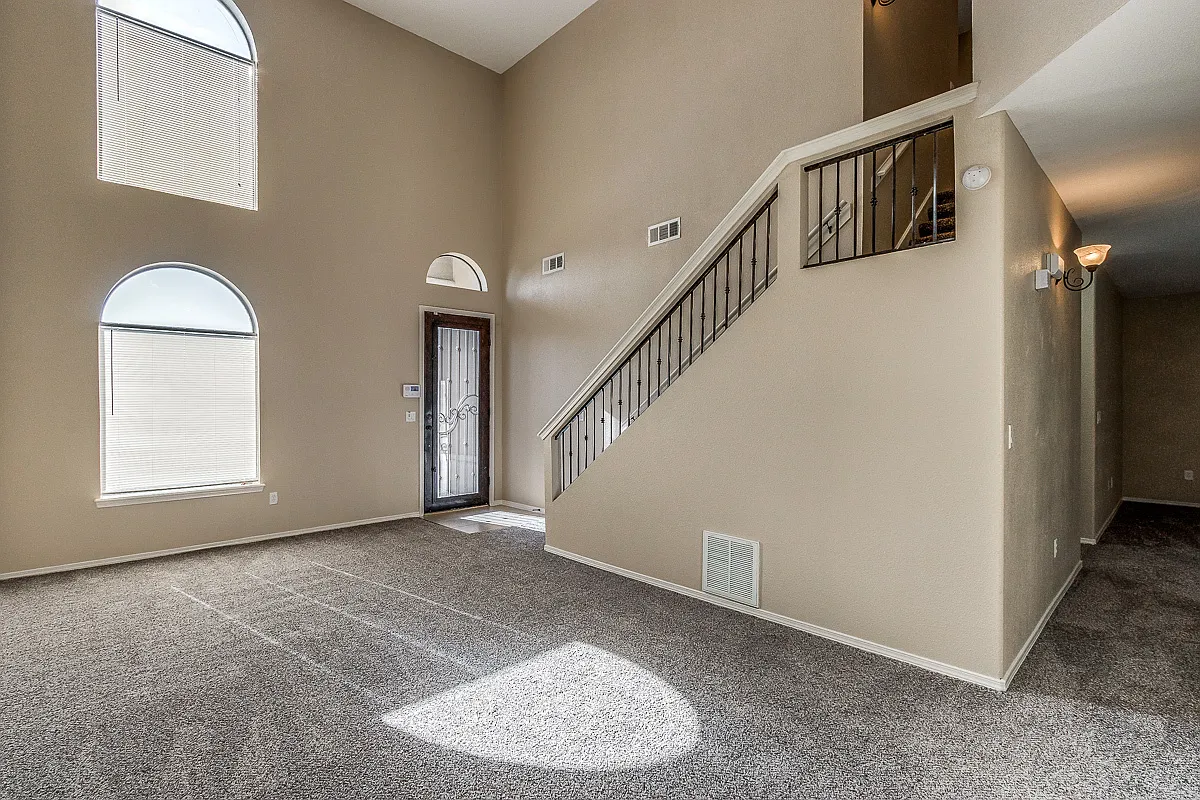 For Rent - Elegant Eastside Home with Refrigerated Air — Photo 4