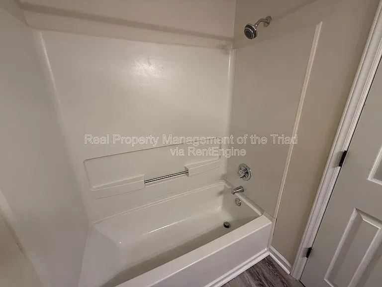 5930 W Friendly Ave #H — Photo 10