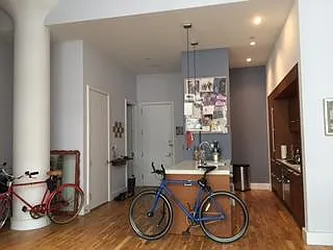 Rented by R New York