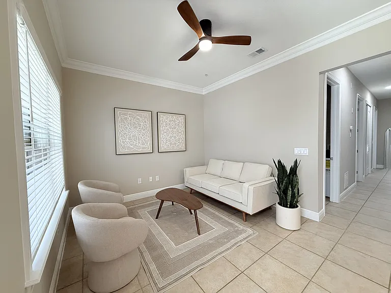 230 SW 2nd Ave #407 — Photo 4