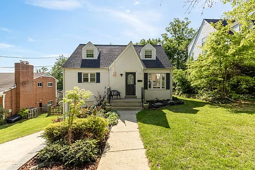 3111 63rd Pl Photo 1