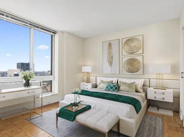 215 East 96th Street image 4 of 10