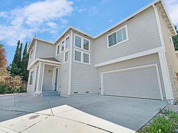 3rd image of 20 Larisa Oaks Pl